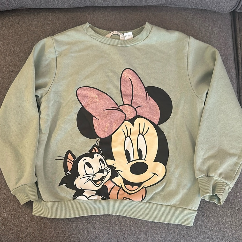 H&M x Disney Minnie Mouse sweatshirt